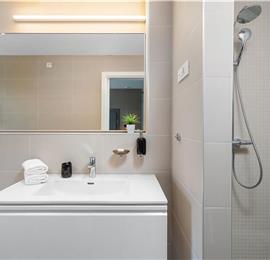 5 bedroom beachfront villa with heated pool near Omis, sleeps 9